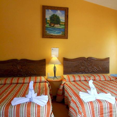 Bucerías Cactus Inn المظهر الخارجي الصورة